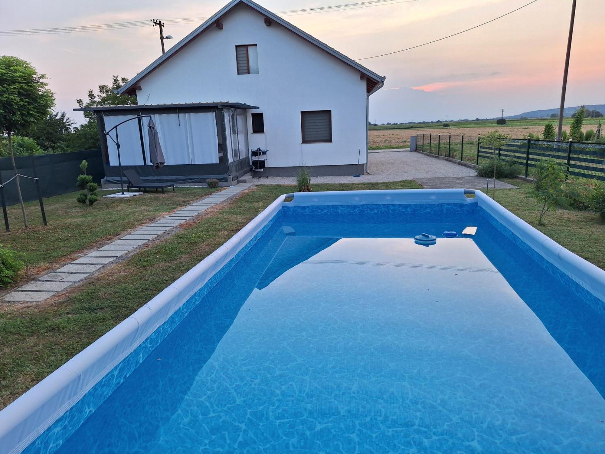 Kuca Za Odmor Domus Alba Villa Branjin Vrh Exterior photo